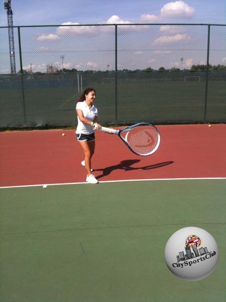 Niestandardowe zajęcia tenisa dla nastolatków