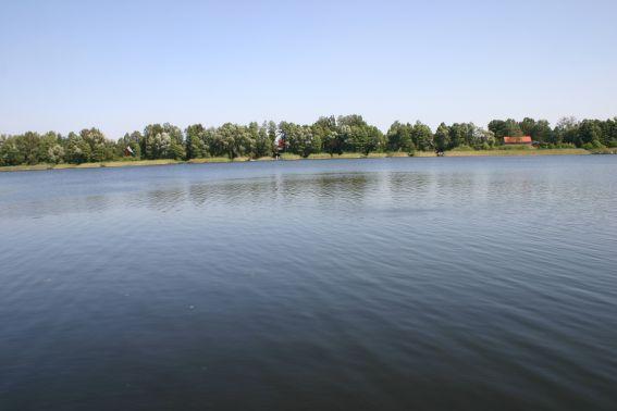 Mazury domek letniskowy nad brzegiem jeziora zapra, Piasutno, warmińsko-mazurskie