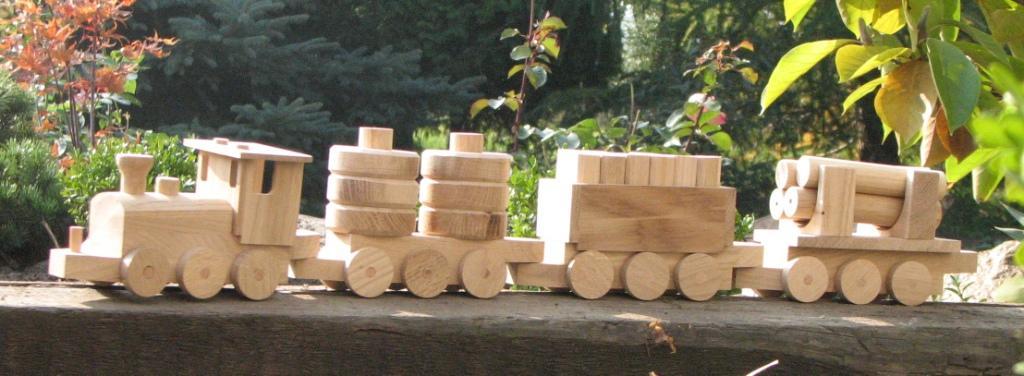 drewniany pociąg