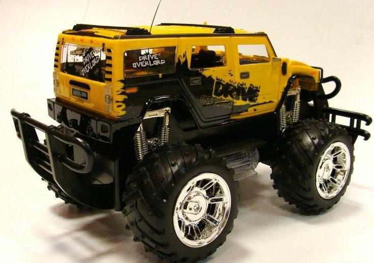 WIELKI HUMMER R / C DŹWIĘKI + MP3 SAMOCHÓD STEROWANY