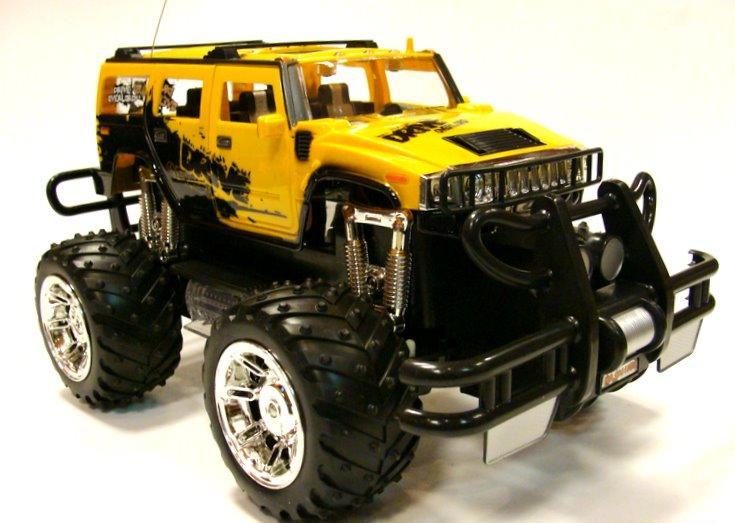 WIELKI HUMMER R / C DŹWIĘKI + MP3 SAMOCHÓD STEROWANY