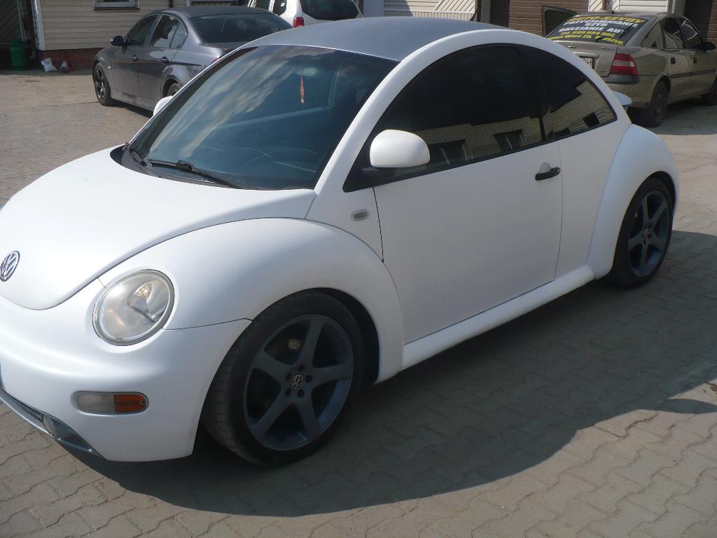 New Beetle pomalowany folia w płynie