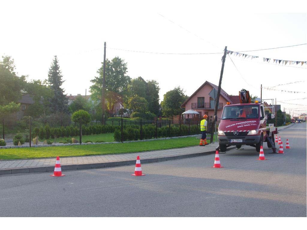 Wynajem podnośnika koszowego, usługi zwyżką , prace na wysokościah, Reńska Wieś, opolskie