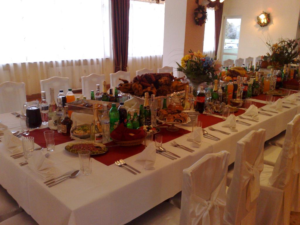 Hotel pokoje tanie noclegi restauracja szkolenia catering wesela, Legionowo, mazowieckie