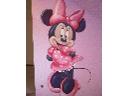 Myszka Miki w pokoju dziecięcym ( pigmenty i biała farba)