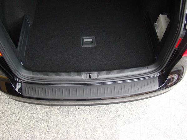 Listwa Nakładka na zderzak VW Passat B6 sedan