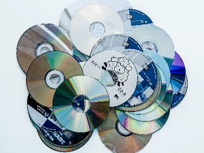 Skup płyt CD - kliknij, aby powiększyć