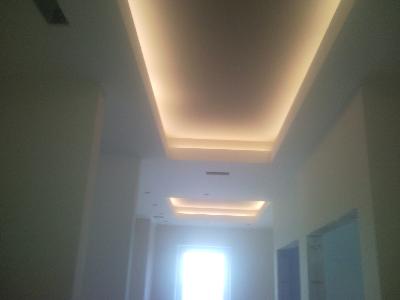 Sufit podwieszany z podswietleniem LED  - kliknij, aby powiększyć