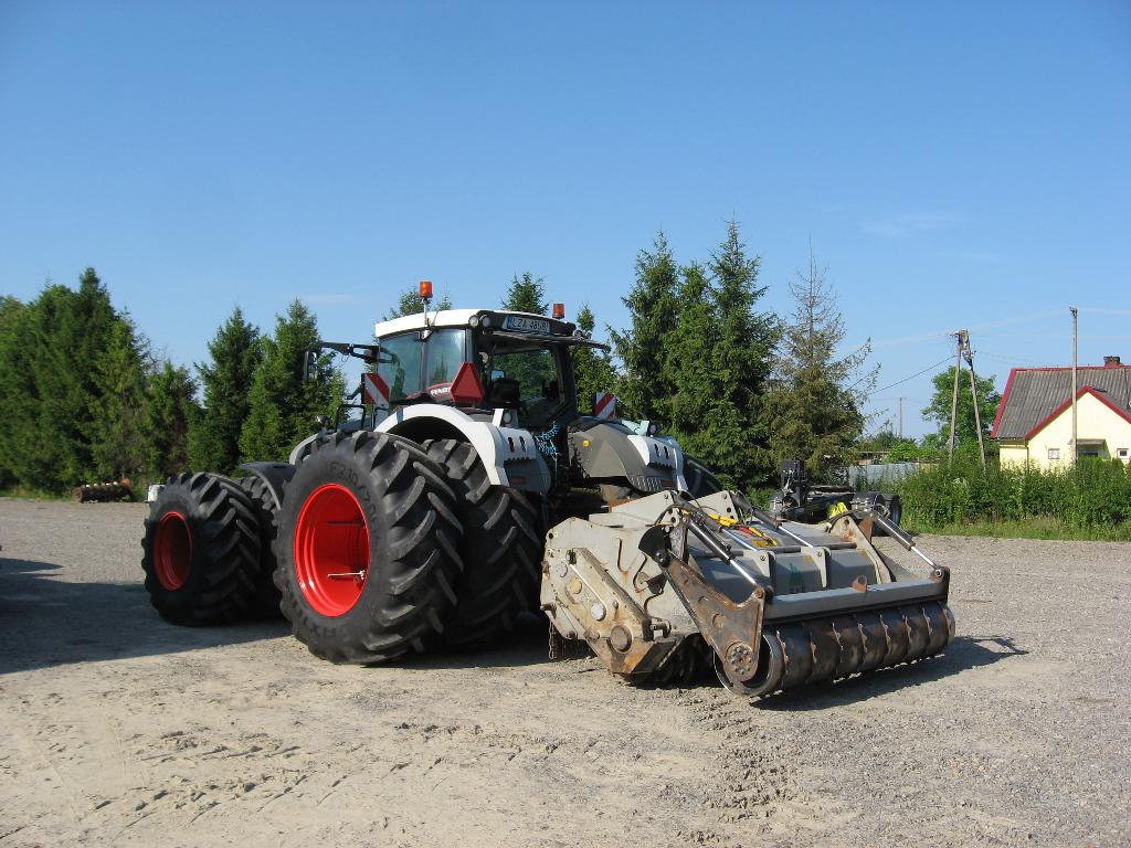 Karczowanie zadrzewień, Oleszyc, podkarpackie