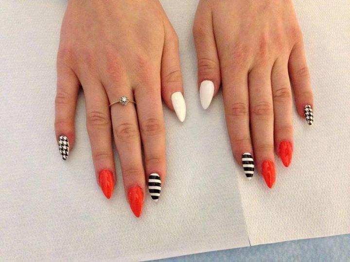 art. manicure żelowy na formie, manicure hybrydowy, Pruszków