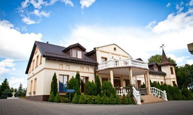 Hotel noclegi szkolenia wesela uroczystości sale restauracja plener