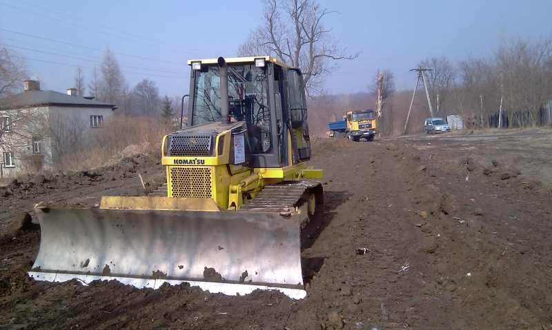 Komatsu D37PX-2 z 2005 roku