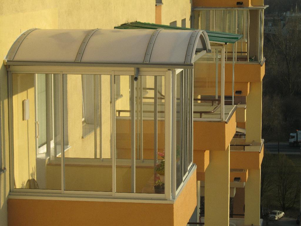 Zabudowy balkonów