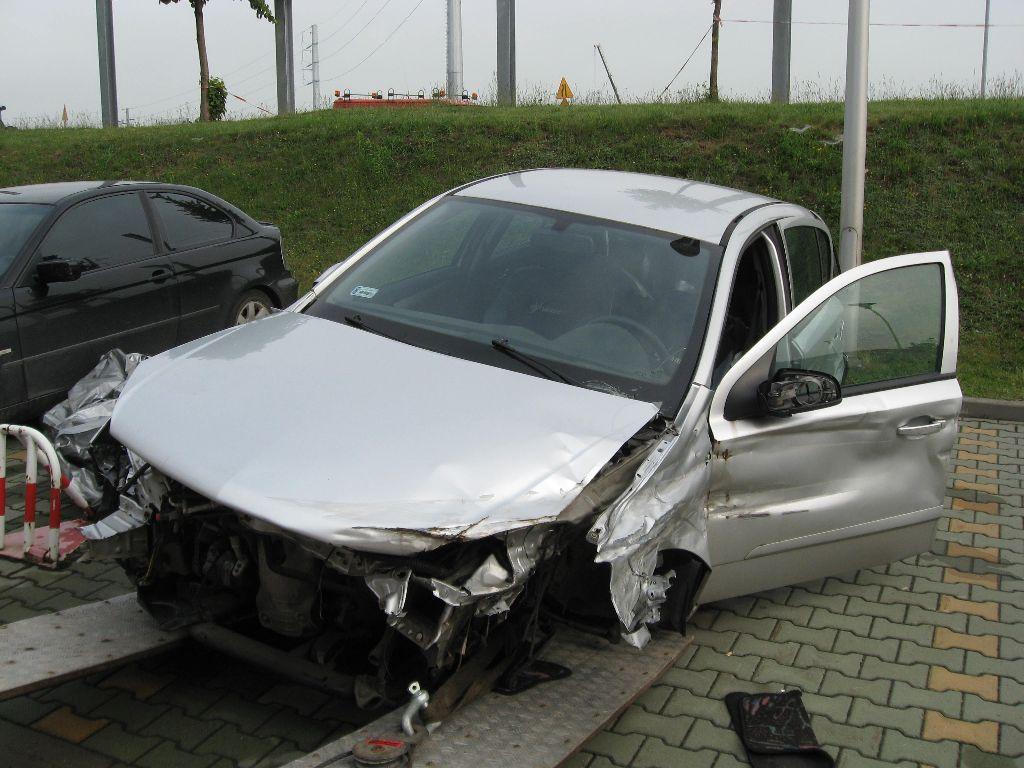 Pomoc drogowa transport pojazdów lawetowanie na terenie krakowa, Kraków, małopolskie