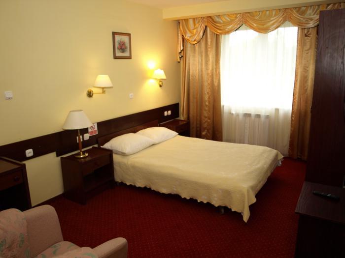 Hotel *** 35 km od Warszawy, catering, sale konferencyjne, Wola Ducka, mazowieckie