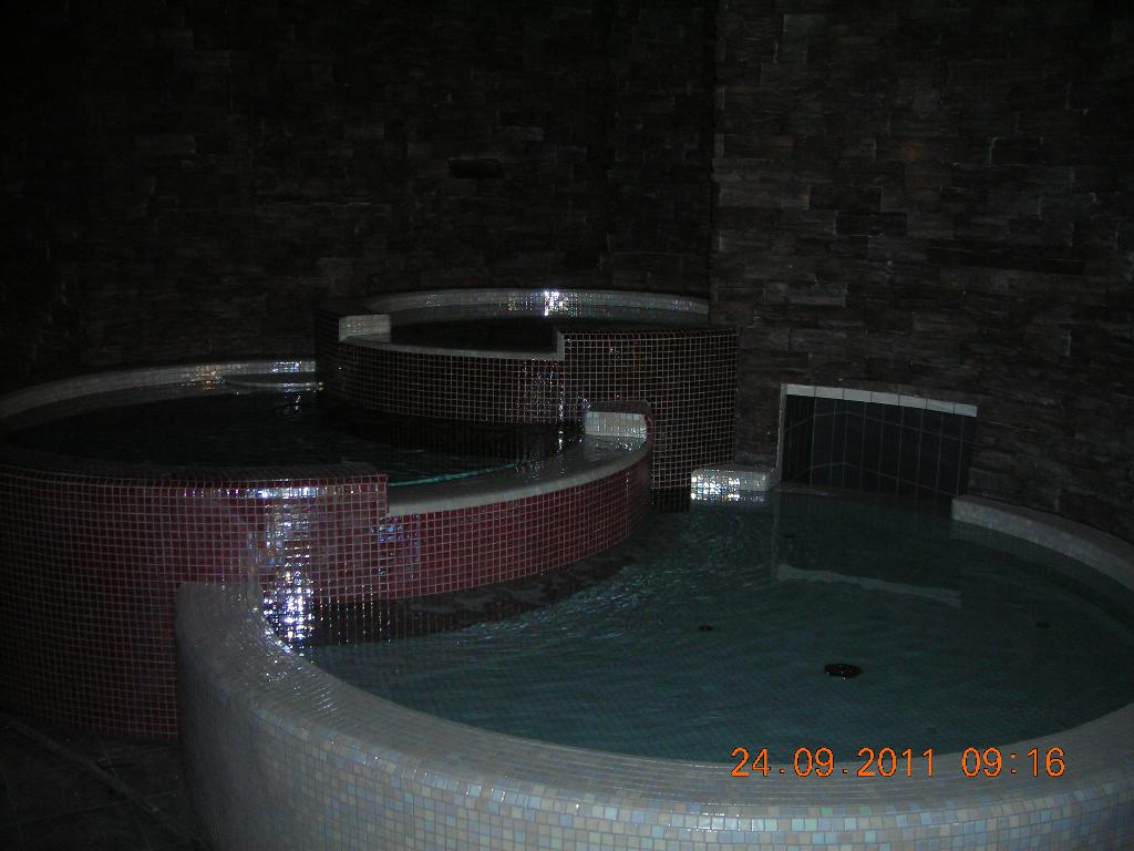 Jacuzzi