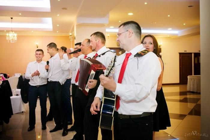 Biesiada za stołami Romans Band Lublin