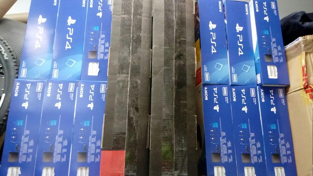 Sprzedam PS 4 Slim 500 GB nowe PROMOCJA FAKTURA vat