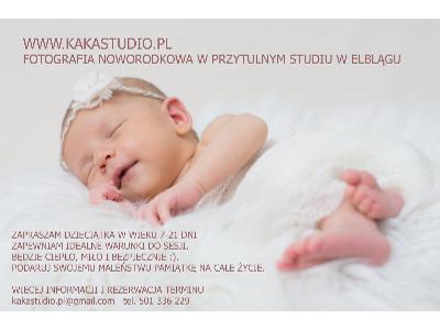 Zdjęcie nr 1_kakastudio.pl_uśmiechnięty noworodek sesja - kliknij, aby powiększyć