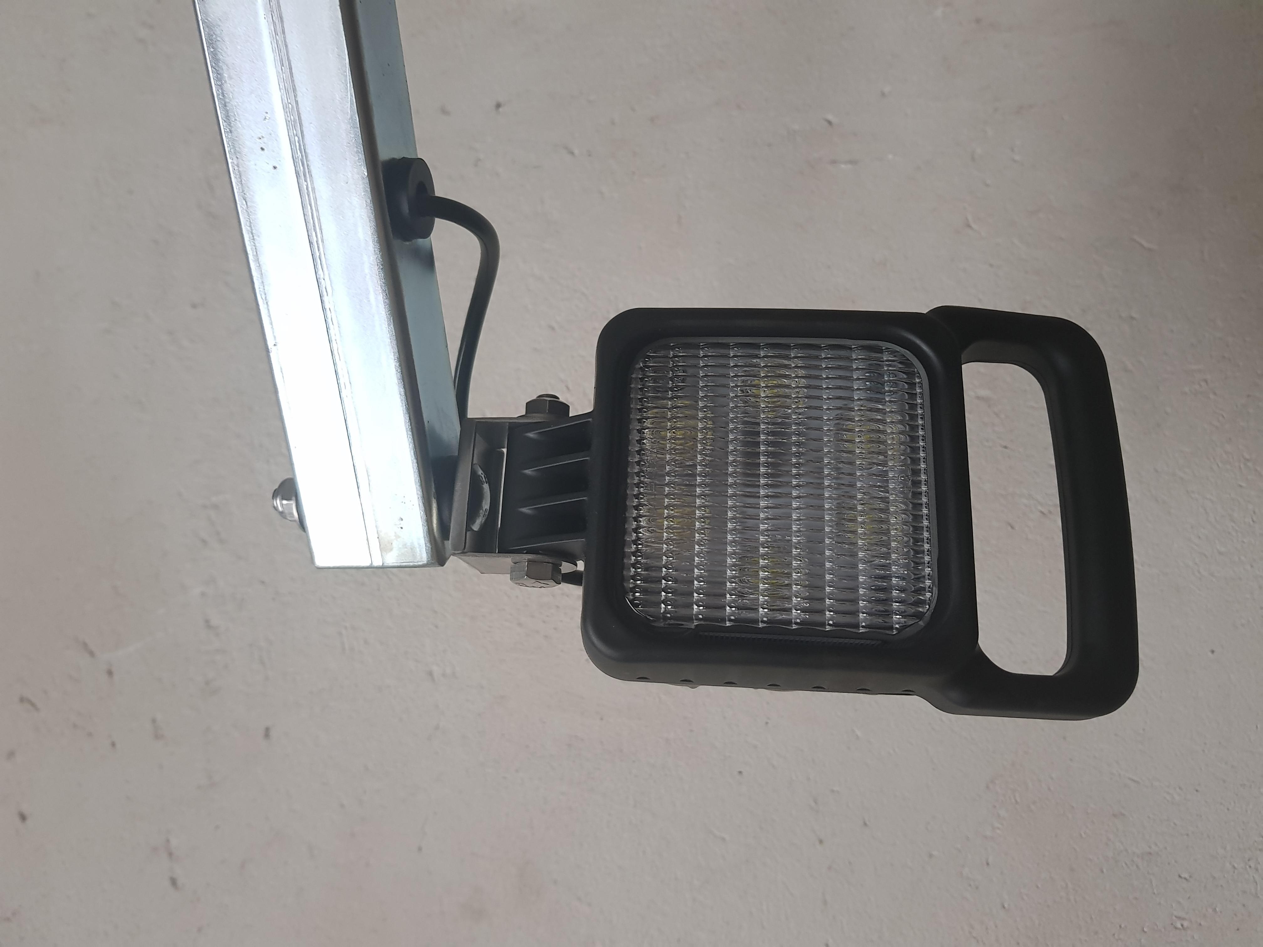 Lampa dokowa LED