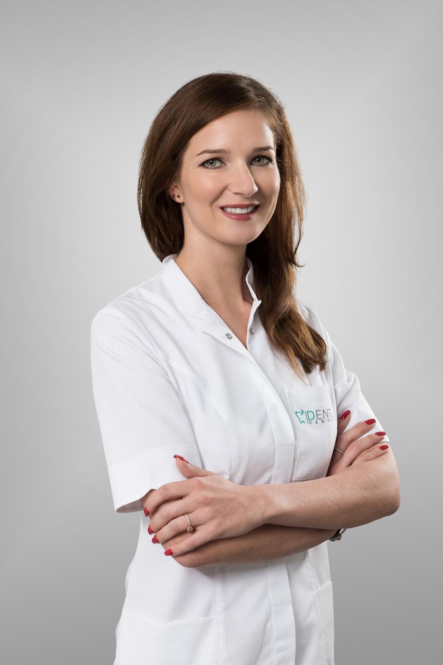 Dr Monika Hammer