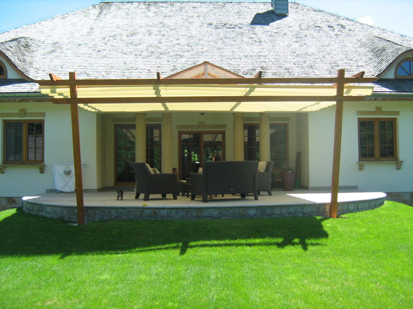 Markiza Pergola typ Patio szer. 6m x 4m wysięgu do podczepienia