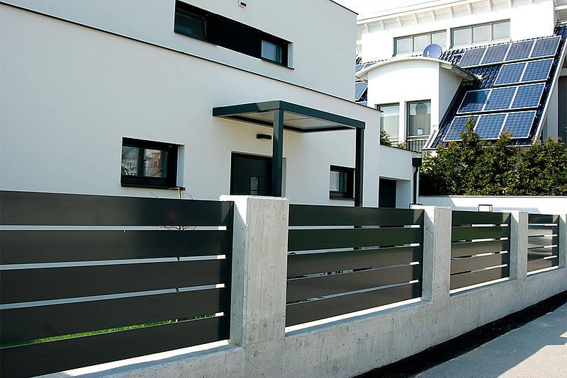 Nowoczesne poziome ogrodzenie aluminiowe TRIEST