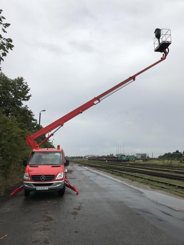 Używany podnośnik koszowy GSR E 200 T E4 na podwoziu MB 313 CDI