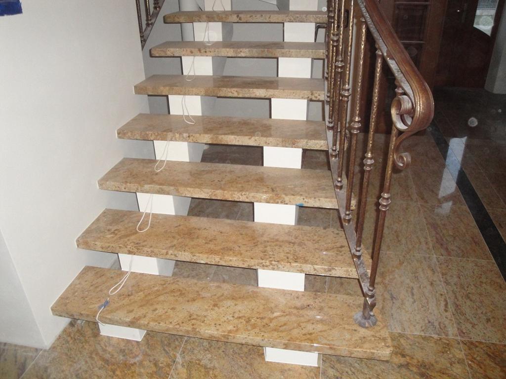 729 961 461