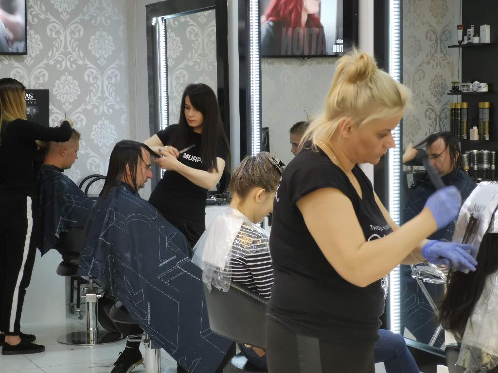 Fryzjer, kosmetyczka, manicure, przedłużanie włosów, barber, Nowy Sącz, małopolskie