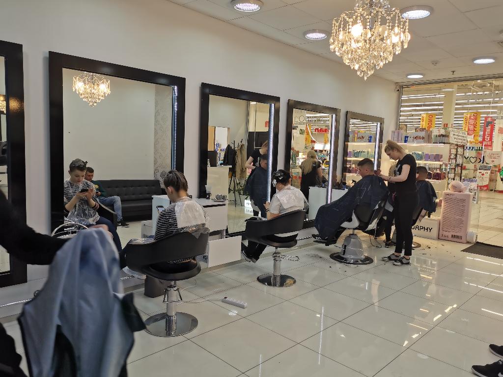 Fryzjer, kosmetyczka, manicure, przedłużanie włosów, barber, Nowy Sącz, małopolskie