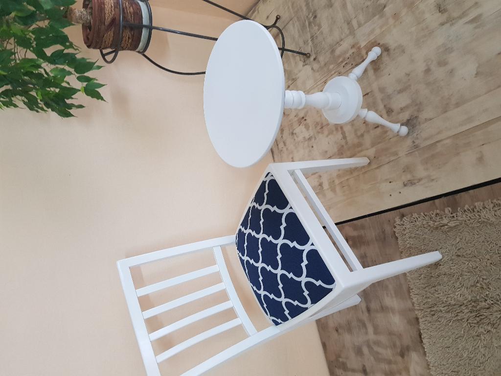krzesło i stolik po renowacji