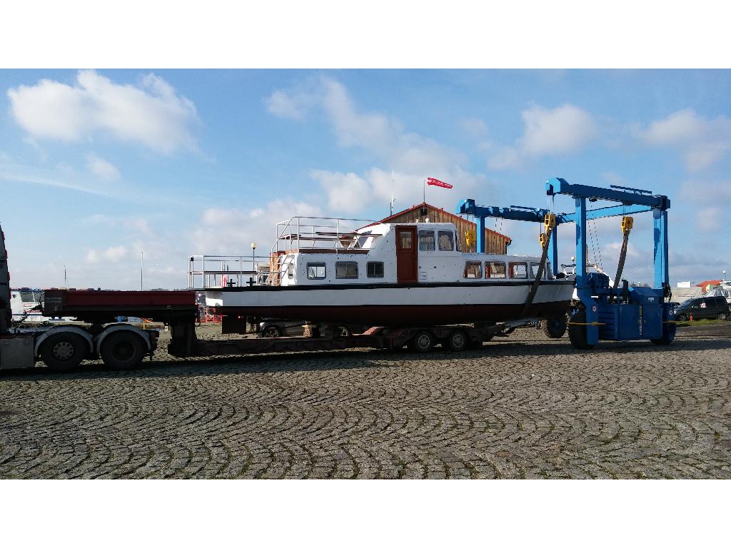 Transport Jachtów statek Hausboot łodzi ponadgabarytowy, Wołomin, mazowieckie