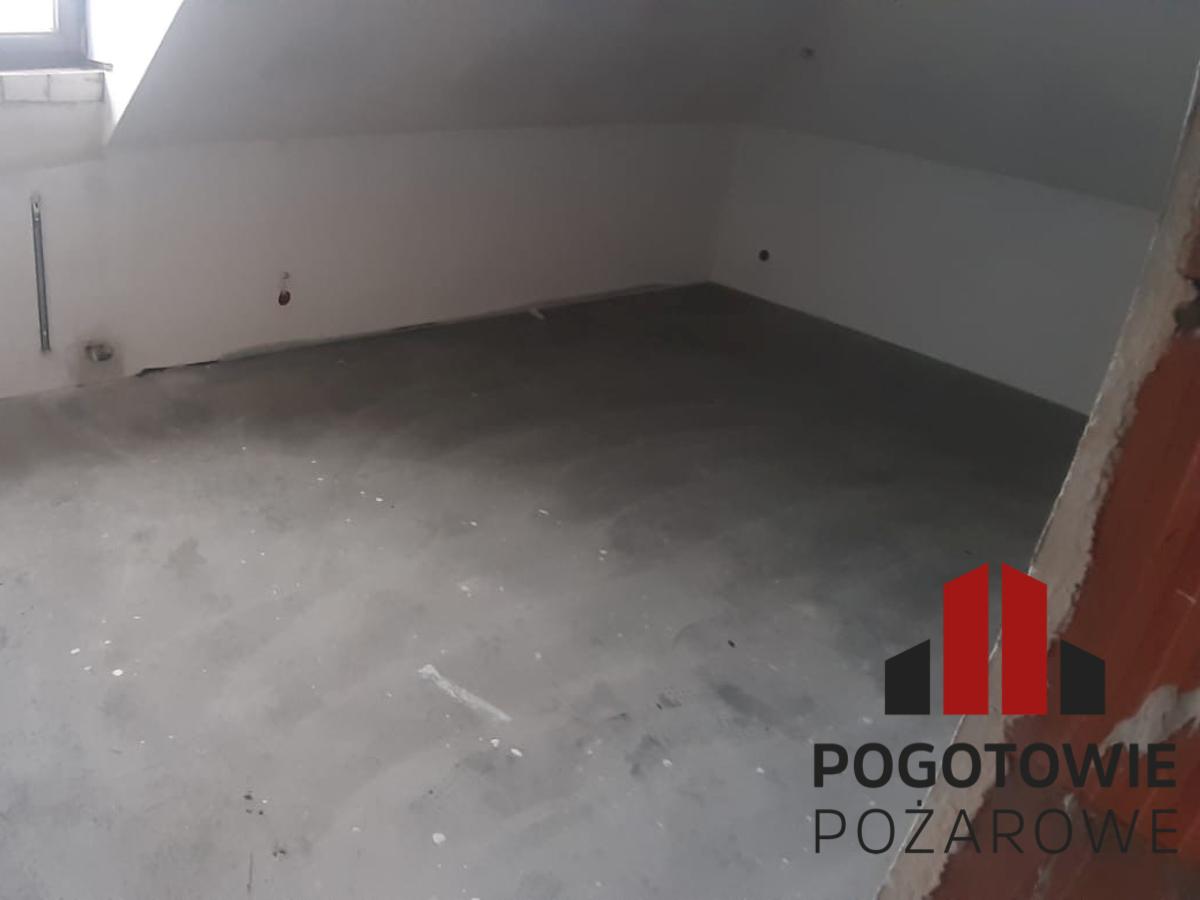 sprzątanie domu po pożarze sadzy z komina 