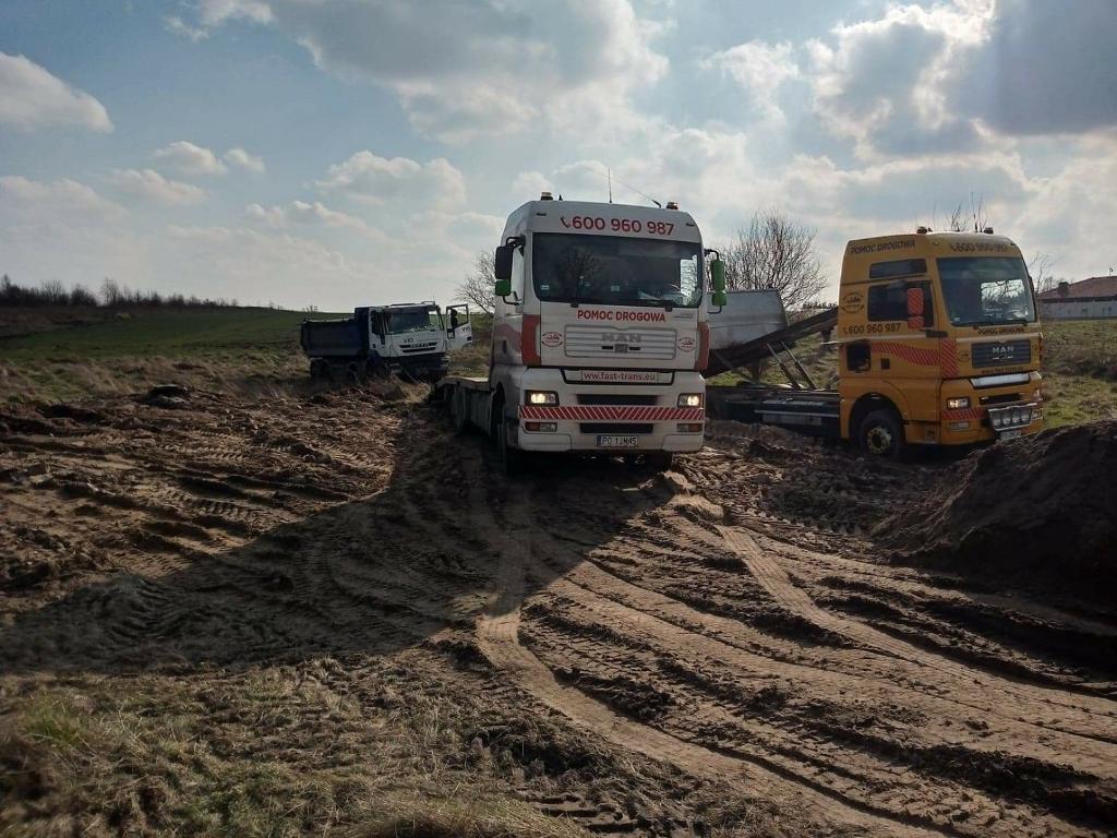 Holowanie tirów, laweta dla samochodów ciężarowych, Poznań, wielkopolskie