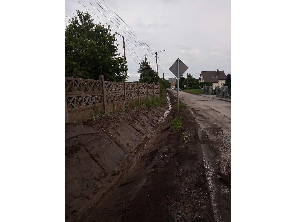 czyszczenie, tworzenie i regulowanie rowów melioracyjnych