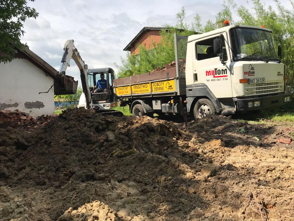 Roboty ziemne wykopy równanie terenu prace ziemne koparka wywrotka , Olsztyn, warmińsko-mazurskie