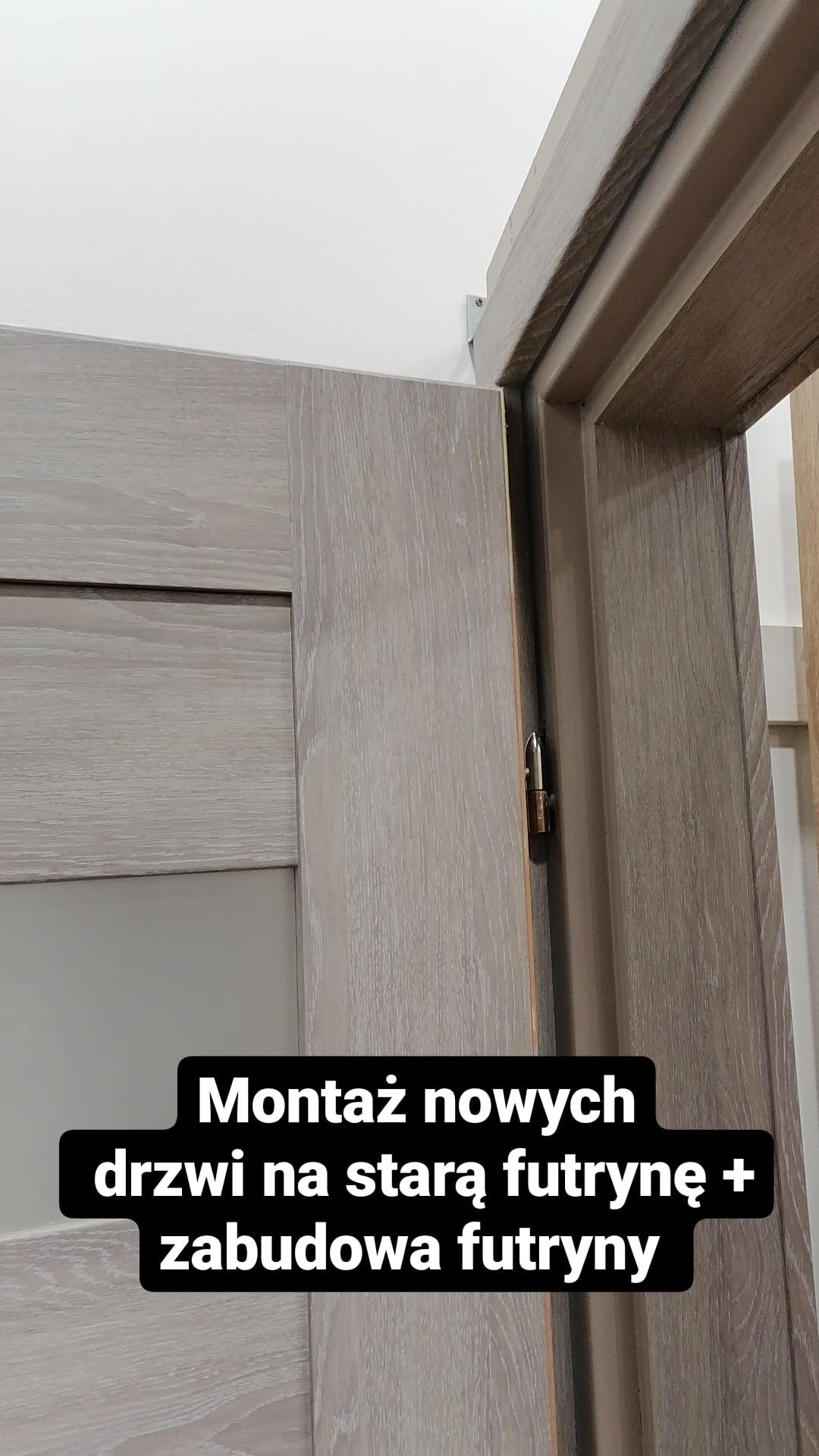 Montaż nowych drzwi na istniejącą futrynę z zabudową