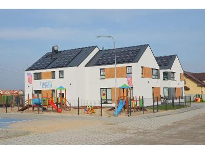 Instalacja fotowoltaiczna na dachu przedszkola - Banino  - kliknij, aby powiększyć