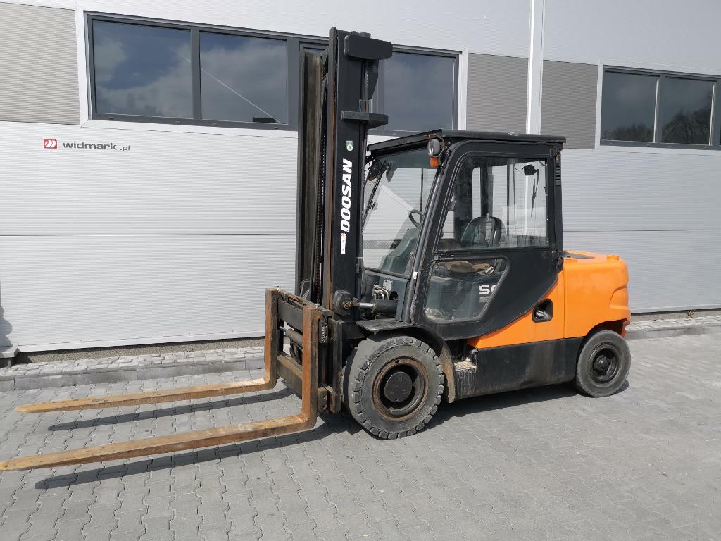 Wynajem wózka widłowego 8000 kg, Wieruszów, łódzkie