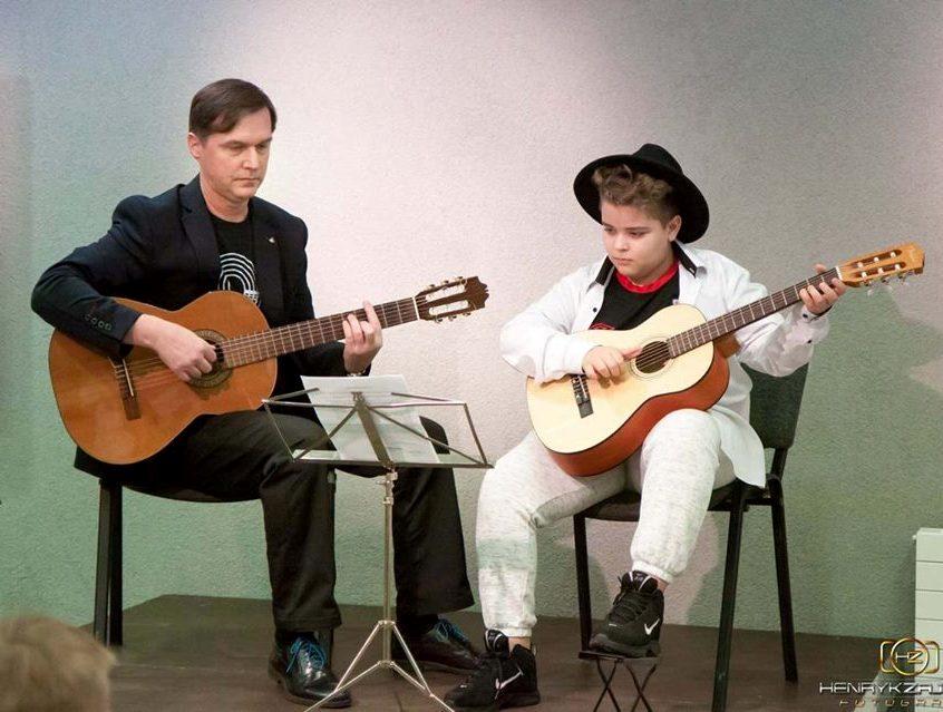 Lekcje gry na gitarze , Konin, wielkopolskie