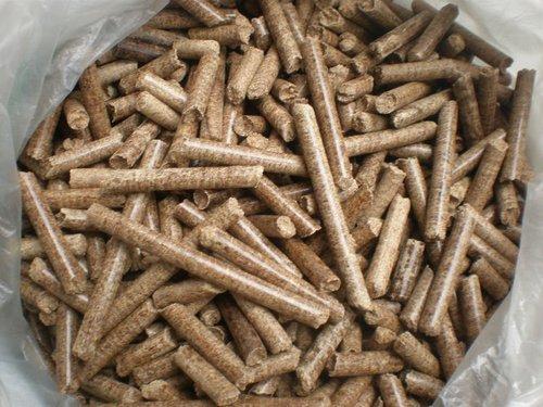 Long lasting burning Wood Pellets DIN PLUS  /  ENplus - A1 Wood Pellets ,