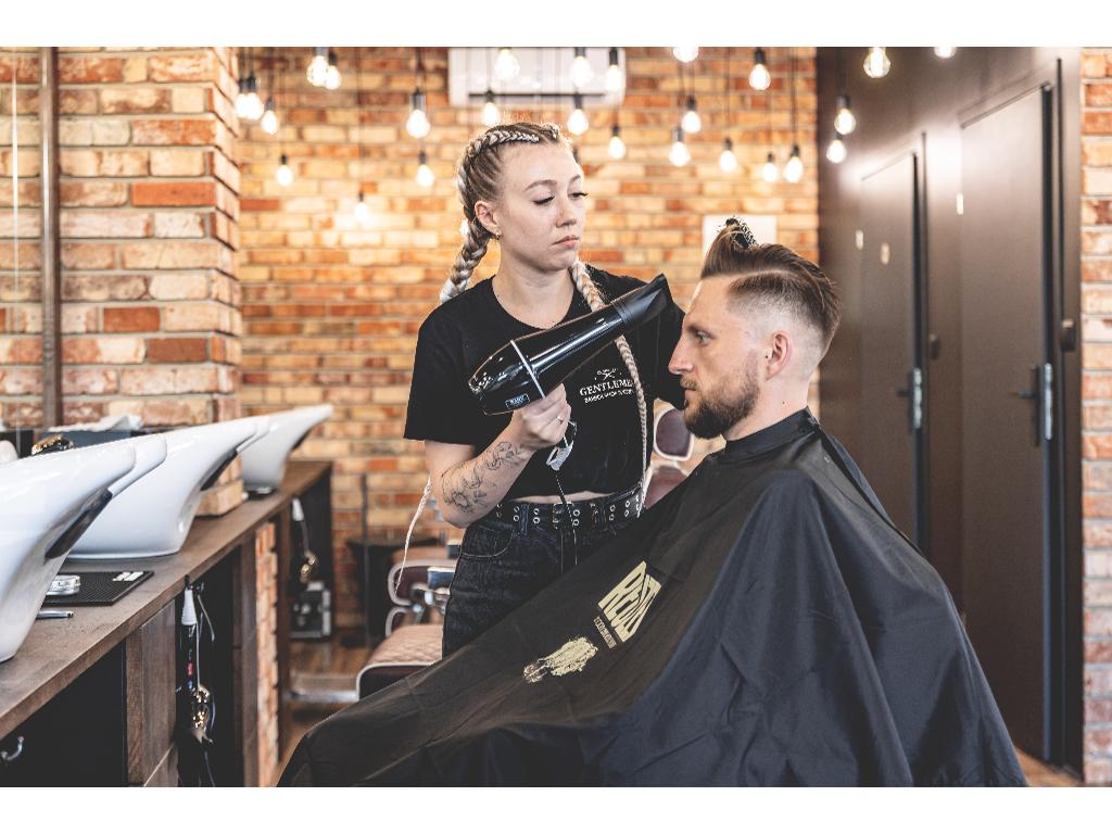 Fryzjer rzeszów , barber rzeszów ,gentlemen barber, podkarpackie