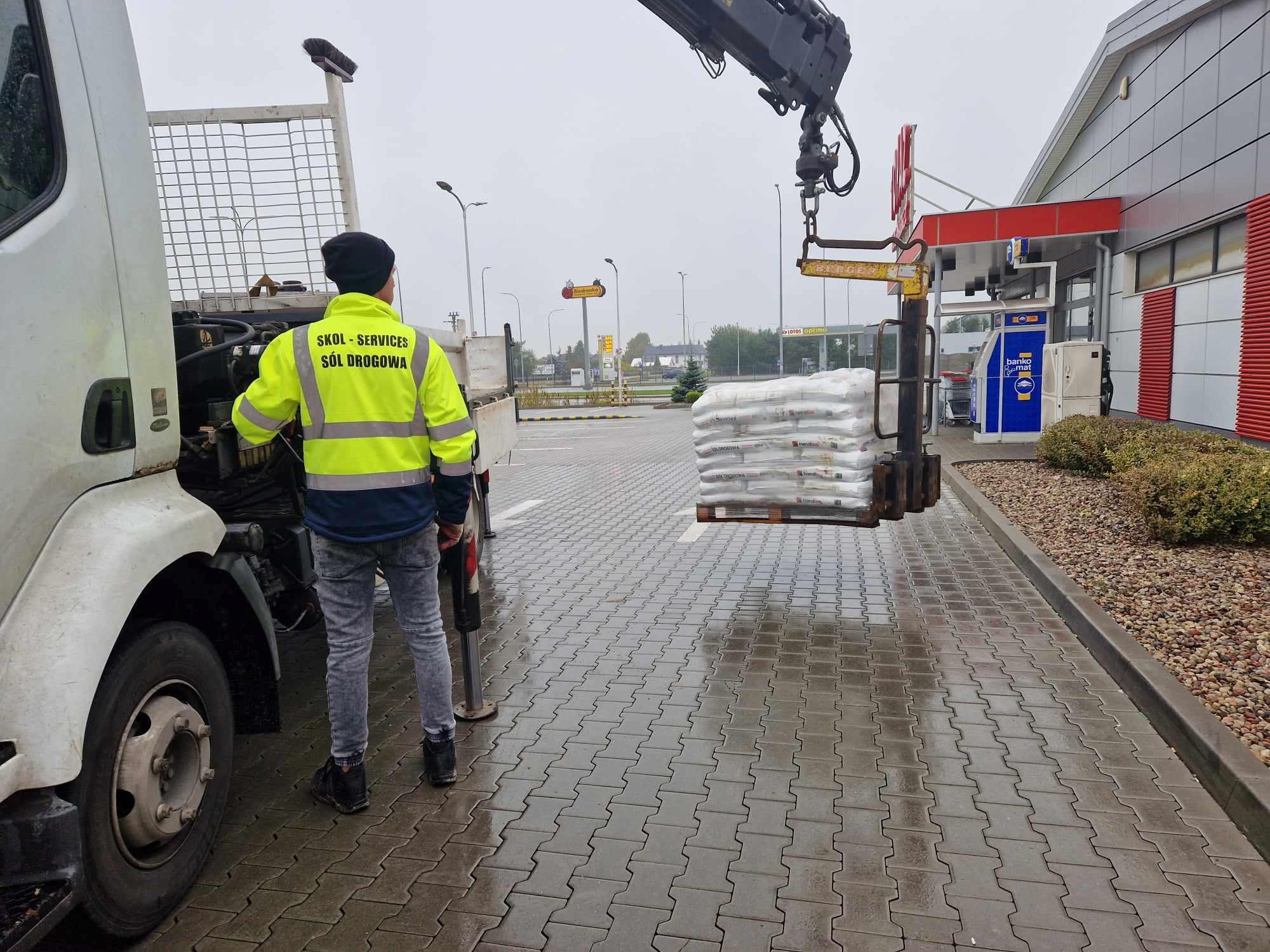 Sól drogowa w workach 25 kg  Chlorek magnezu  Mieszanka piasek - sól, Warszawa