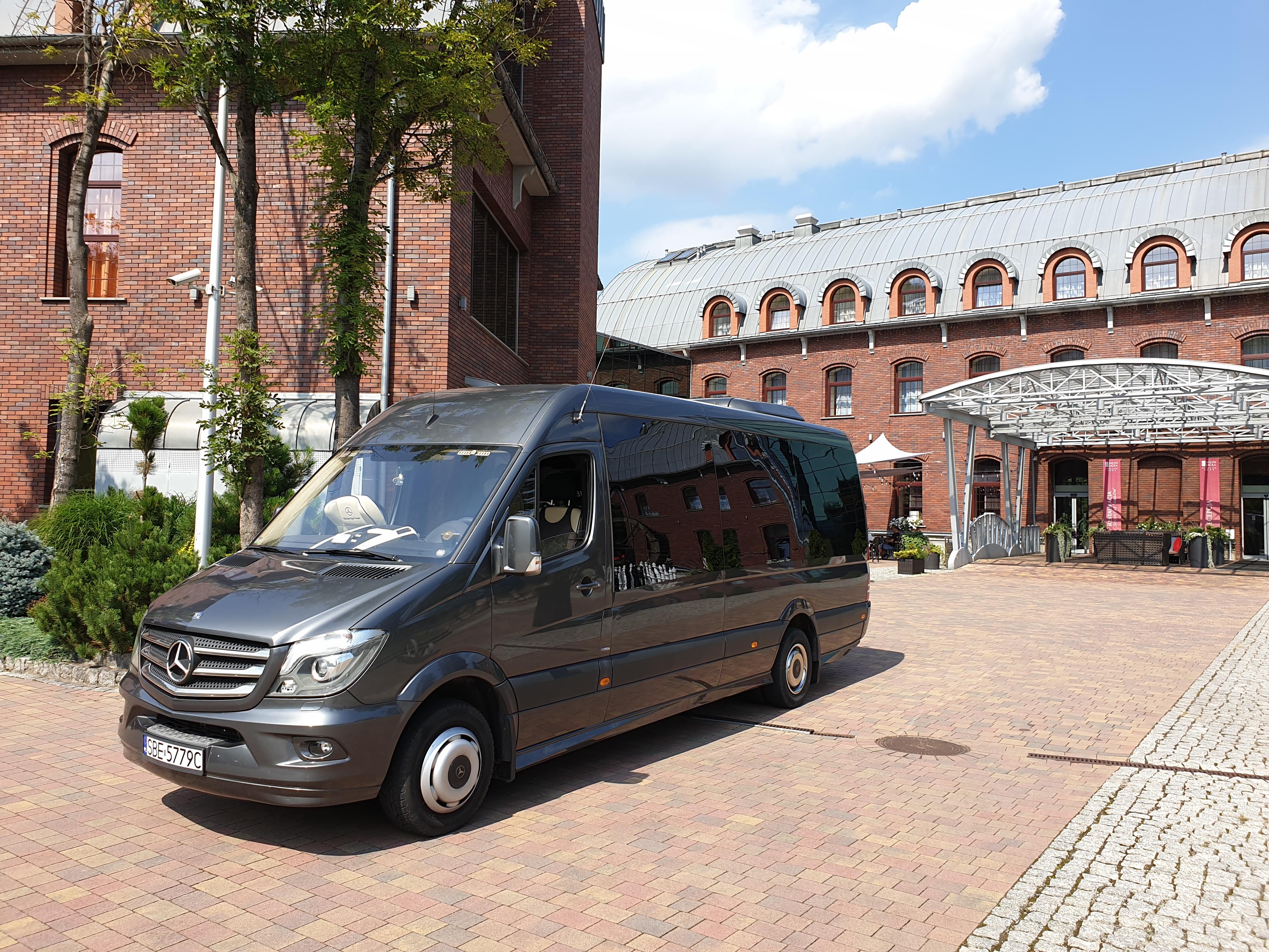 Wynajem autokarów i busów Katowice