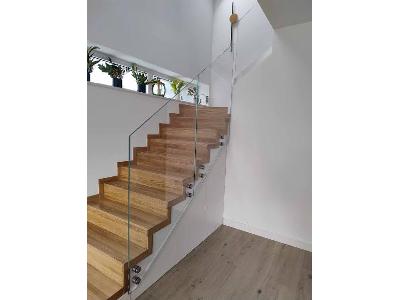 Barierka szklana schodowa na rotule  - kliknij, aby powiększyć