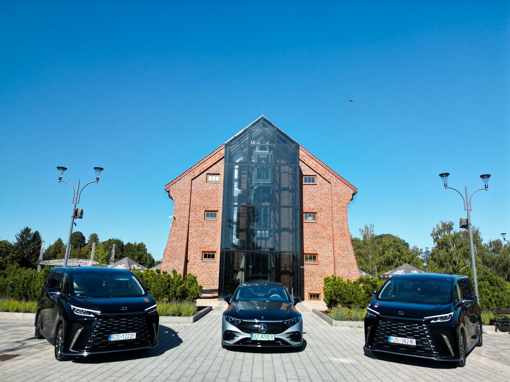 Luxury Tour Rzeszów - VIP and Business Class transport