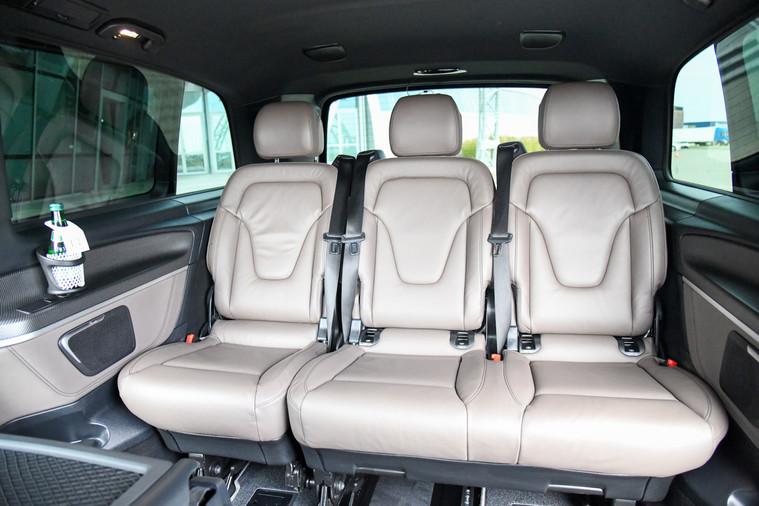 Mercedec V Class - przewóz osób Rzeszów Luxury Tour