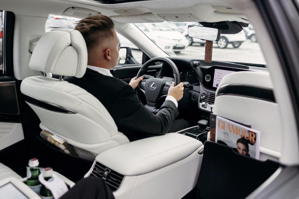 LUXURY TOUR SZOFER 24/7