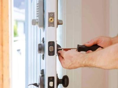 serwis zamków w drzwiach - kliknij, aby powiększyć